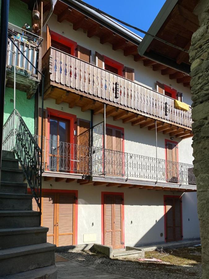 Mansarda Corno D'Aola Apartment Ponte Di Legno Exterior photo
